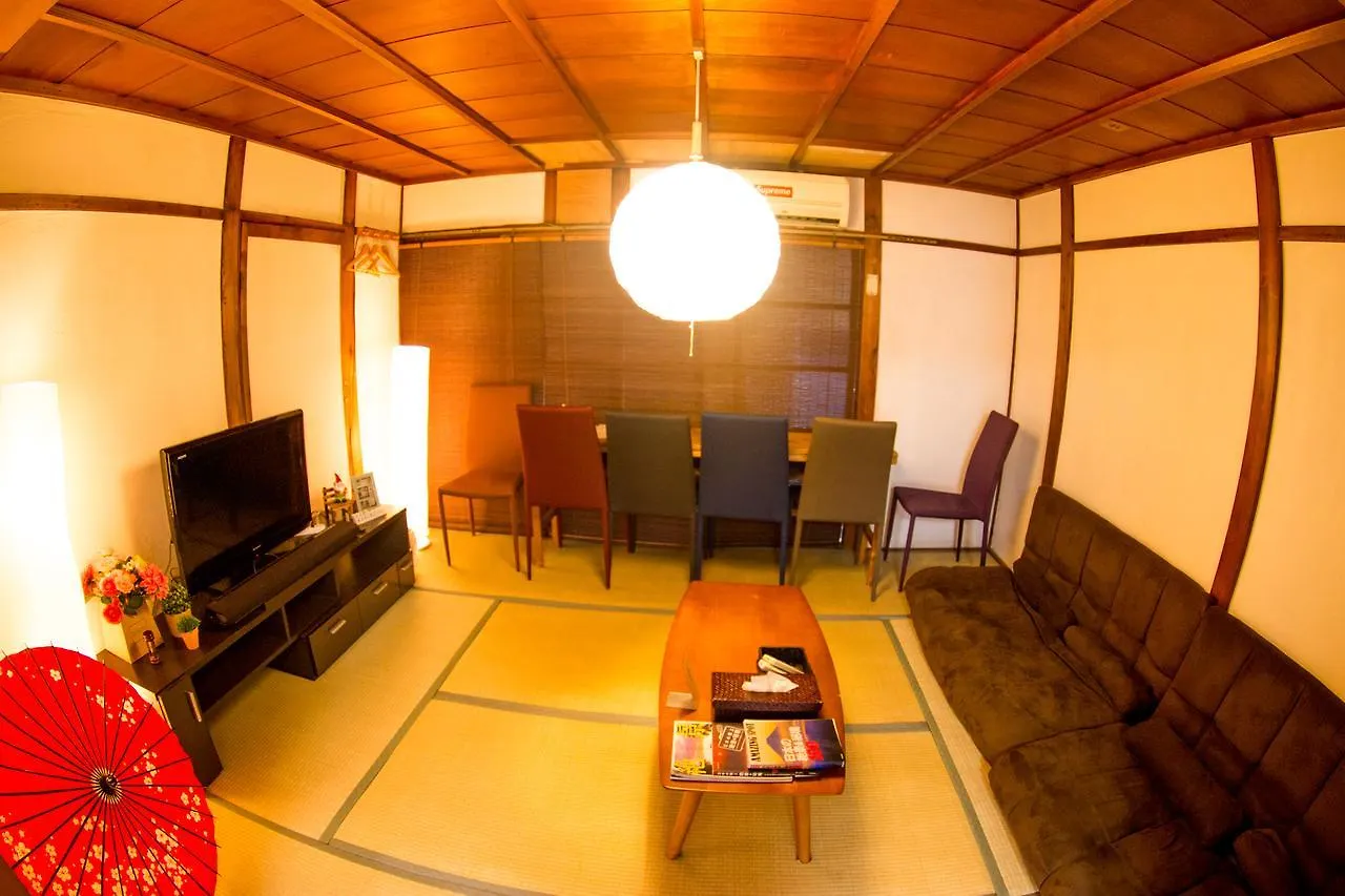 Moco Hostel Kyoto 0*,